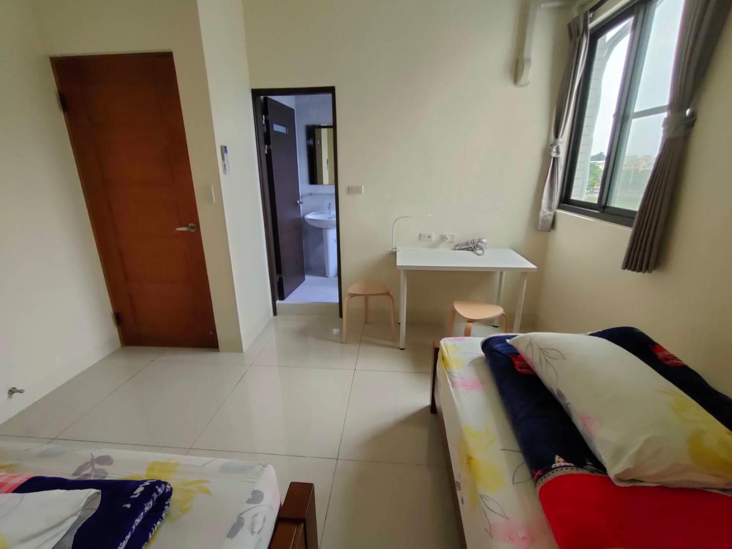 Carlos Backpacker Minxiong Luaran gambar